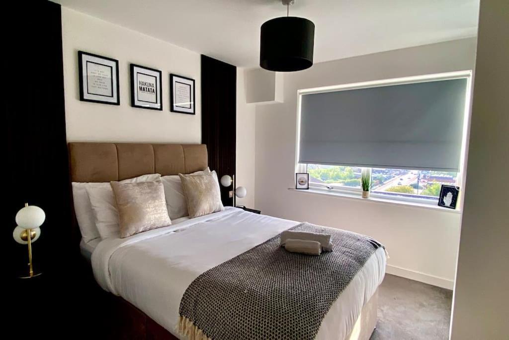 Prime Suite 2 Bedroom Apartment With Rooftop Terrace Manchester Kültér fotó